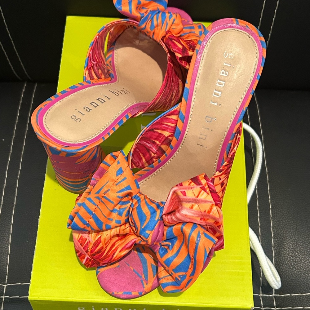 Gianni Bini Vibrant Pink and Orange Mules - Picture 4 of 9